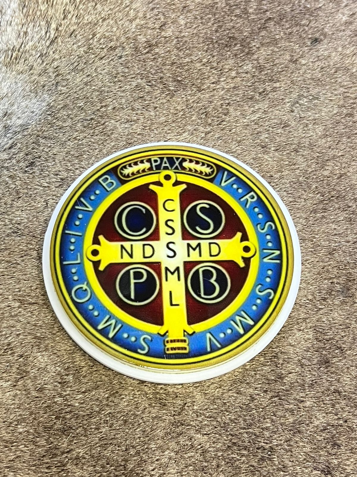 Medálha São Bento Colorido base branca  - Cod. 269